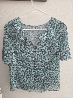 Trendyol Teal and Black Floral V-Neck Short Sleeve Blouse